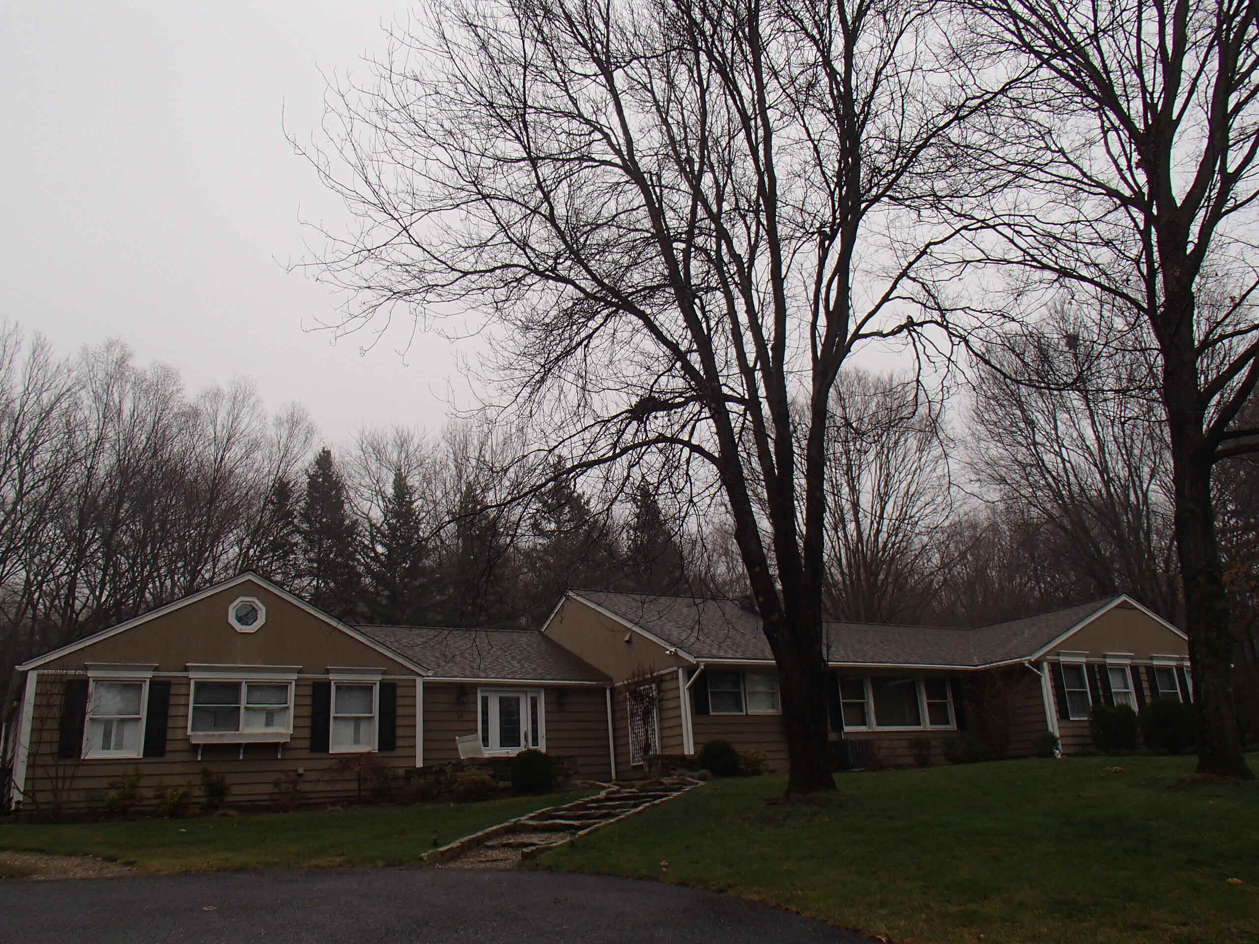Building photograph for 23 HAMMOND LN